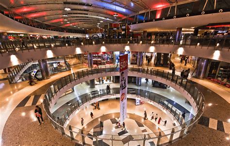 Top 12 Largest Shopping Malls In India To Enjoy Shopping