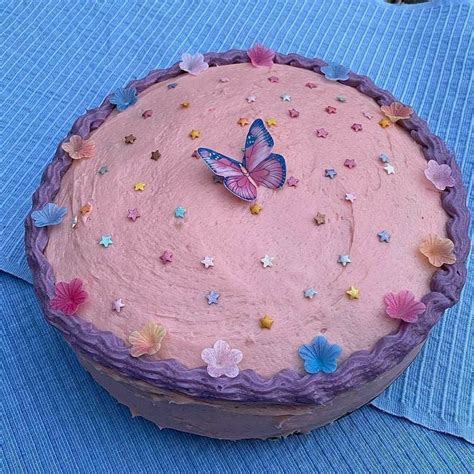 499 Me Gusta 1 Comentarios Hbd Cake En Instagram Lot Hermanss Cute Desserts Just