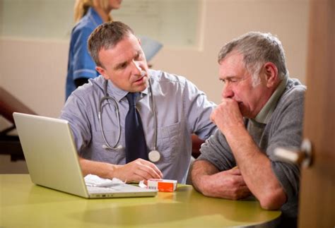 Primary lung cancer in dogs is relatively rare in dogs (under 1% of all cancer in dogs), but pulmonary adenocarcinoma is the most common type of canine lung i took him to the vet and they diagnosed him with asphyxiation pneumonia. Какво трябва да знаете за пневмония и рак на белите ...