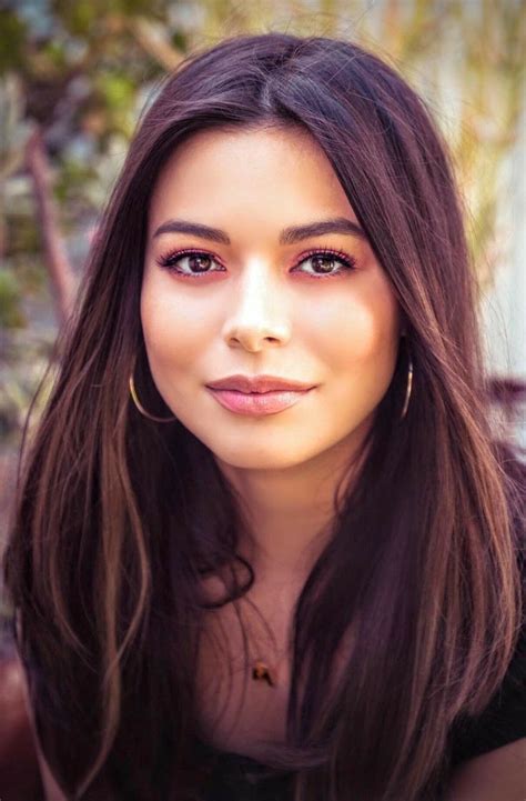 Victoria justice miranda cosgrove icarly nickelodeon girls victorious nickelodeon victorious cast tori vega beautiful young lady beautiful eyes actor picture. Pin by Emmanuel Padilla on miranda cosgrove in 2020 | Miranda cosgrove, Miranda cosgrove icarly ...