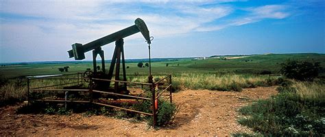 These agreements generally fall into one of four categories (or a combination of the categories): Oil and gas production in Kansas | GeoKansas