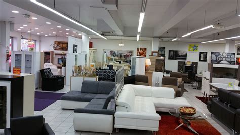 Trouvez un magasin de meubles avec l'annuaire n°1 des magasins de meubles. Magasins et showrooms des Meubles ELMO