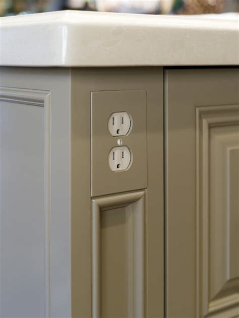 A concealed outlet garage in a henrybuilt design. Electrical Outlet Placement Home Design Ideas, Pictures ...