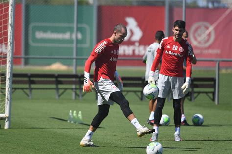 Acompanhe as notícias do são paulo no ge.globo. Inter faz último treino e viaja para fazer jogo decisivo contra o São Paulo - Gazeta Esportiva