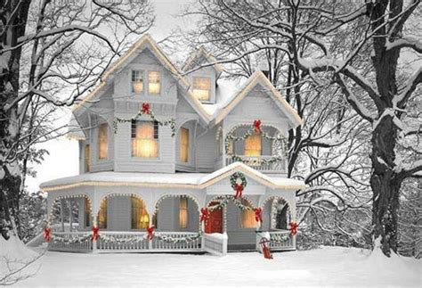 Pin By Pat Hurbean On Holidays Victorian Homes Farmhouse Christmas