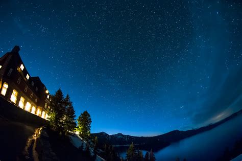 Crater Lake Lodge At Night Howard Ignatius Flickr