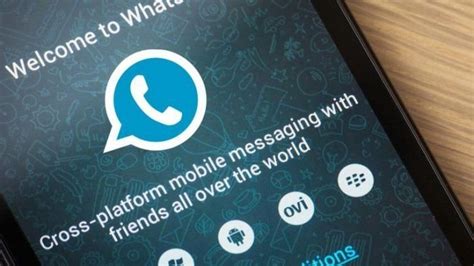 Trik membaca chat whatsapp tanpa centang biru terlihat. 5 Tips dan Trik WhatsApp, Baca Chat yang Sudah Dihapus ...