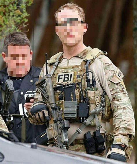 Fbi Srt Law Enforcement Commandosand Operators Pinterest