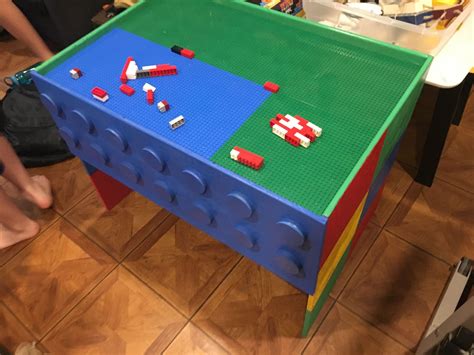 Hometalker glen used a variety of colors to. DIY Lego Table https://ift.tt/2L4zhyH | Lego table diy ...