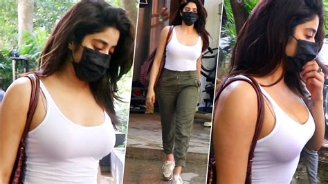 Janhvi Kapoor Snapped At Gym Session Janhvi Kapoor Latest Visuals Daily Culture Youtube