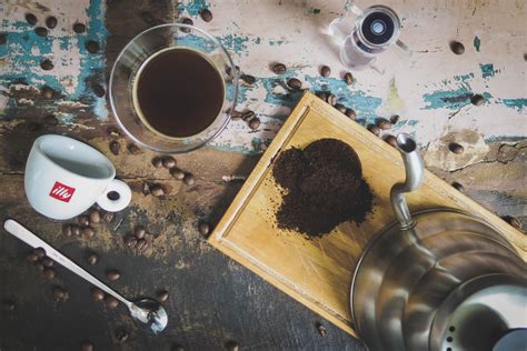 How long do my coffee grinds last after grinding? How To Grind Coffee Beans For Cold Brew? — Coffee Tea Club