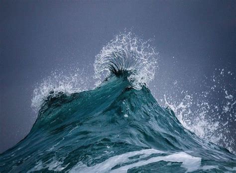Powerful Photos Of Waves Captured By Ray Collins Waves Art World