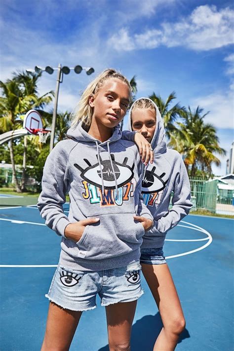 Cause we are!we really hope that u like it! Lisa & Lena und ihr Modelabel J1MO71 | dein stuttgart |Das ...