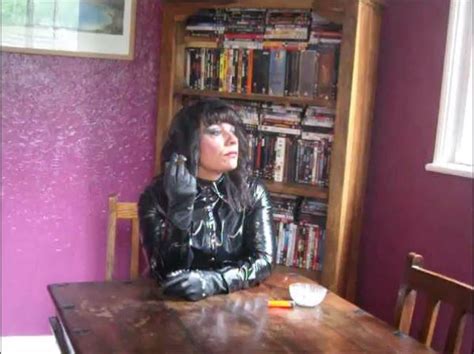 Mistress Rouge Uk Femdom