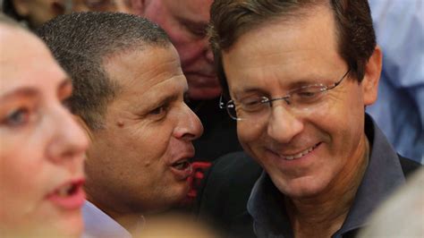 הרצוג פעל בחודשים האחרונים רבות כדי להשיג תמיכה רחבה בבחירתו לתפקיד, ושאף להשיג חתימות הרצוג השיג תמיכה מחברי כנסת בימין ובשמאל, כולל בליכוד, בשס וביהדות התורה. הרצוג בנאום הניצחון: "יחד נחזור לשלטון"