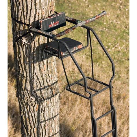 20 The Skybox Deluxe Ladder Tree Stand From Big Game Treestands