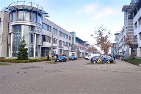 Fächerstadt, stadt des rechts, fahrradstadt, stadt mit überdurchschnittlich vielen sonnenstunden, familienfreundliche stadt. Technologiepark Karlsruhe - das Herz der IT-Firmen - meinKA