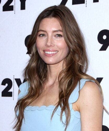 Jessica Biel S Best Hairstyles Hair Colors And Cuts