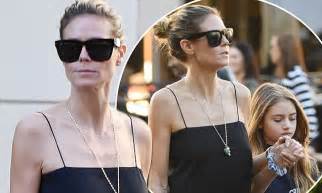Heidi Klum Goes Shopping With Lookalike Daughter Leni Daily Mail Online