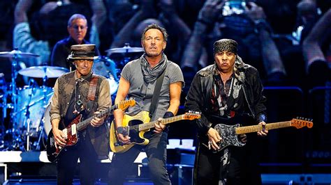 Bruce Springsteen Y Su Muro De Sonido Hacen Temblar Madrid Rtve