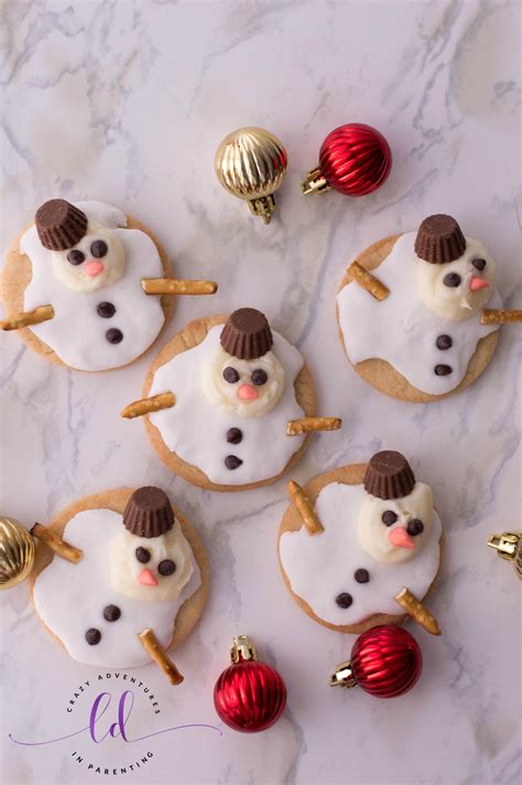 Easy Melted Snowman Cookies Crazy Adventures In Parenting