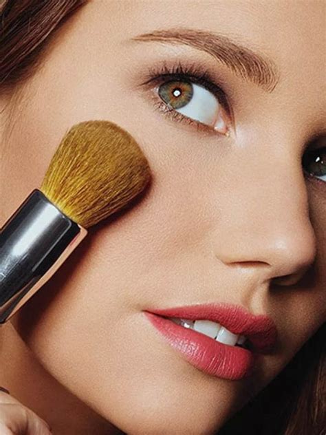 Selfie Makeup Tips For Capturing The Best Moment Fashion Central