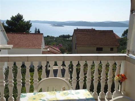 Viele ältere objekte sind aus backsteinen gefertigt und. Halbinsel Peljesac: preiswertes Haus mit großen Terrassen