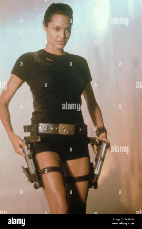 Lara Croft Tomb Raider 2001 Angelina Jolie Tbrr 019 Stockfoto Bild