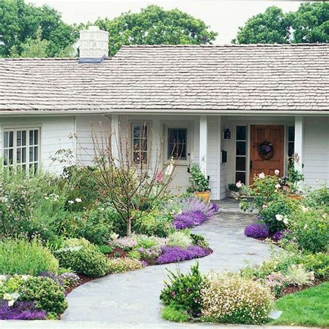 62 Lovely And Fresh Front Yard Landscaping Ideas Page 26 Of 64