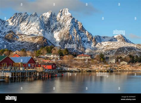 Ballstad Leknes Lofoten Norvège Pays Bas Europe Photo Stock Alamy