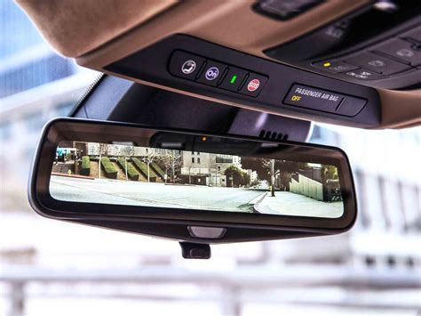 Cadillacs Ct6 Swaps The Rearview Mirror For A Digital Display Wired