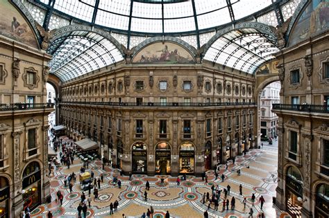 O duomo e o galleria vittorio emanuele ii. Galleria Vittorio Emanuele II | vivere a Milano | info ...