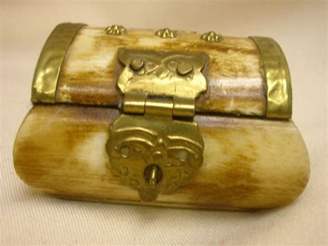 Bone Carved Box Treasure Chest Of Dreams Trinket Box 2 14 X 1 34