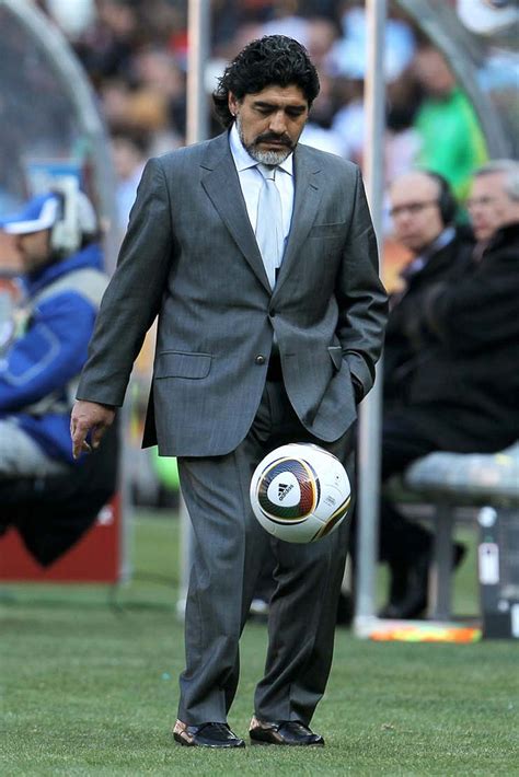 Diego Maradona Profilebio And Photos 2012 All About Sports