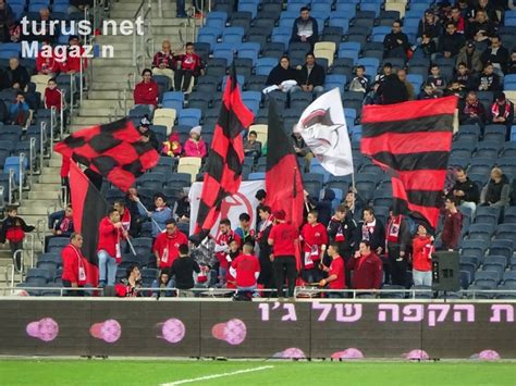 Foto Hapoel Haifa Fc Vs Hapoel Kfar Saba Bilder Von Fußball In Israel