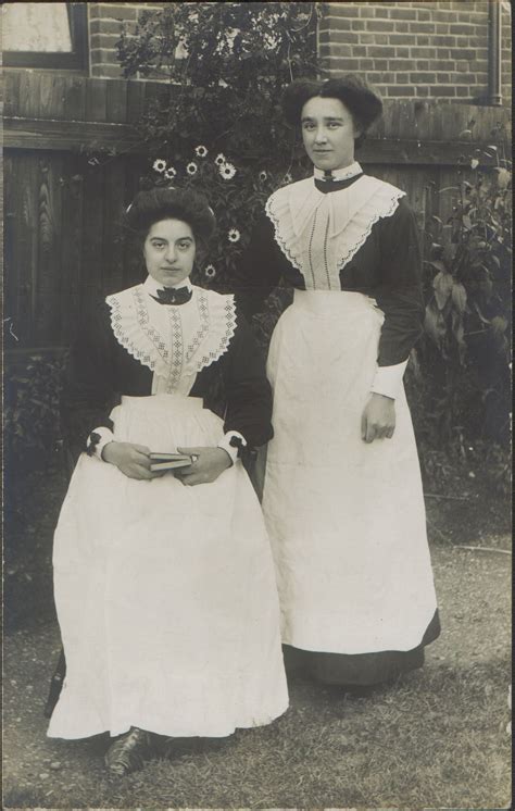 Two Edwardian Maids Victorian Maid Vintage Outfits Edwardian Fashion
