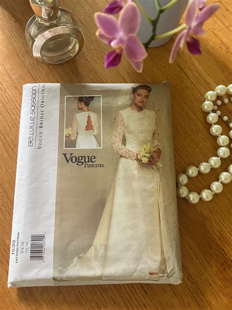 Vintage Vogue Wedding Dress Pattern 1535 Etsy