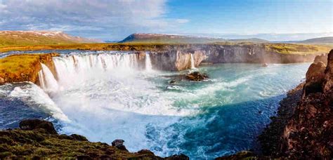 Best Natural Attractions In Iceland Hot Springs Waterfalls And More