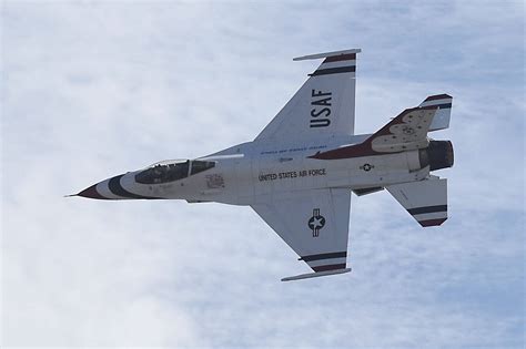 Usaf Thunderbirds Roar Into Abbotsford For Annual Airshow Af Thunderbirds