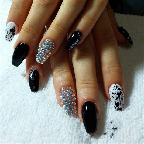 Cute Nails Black And White Ever Since I Watched Despicable Me I Instantly Fell In Love With