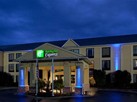 I'm happy to read that you enjoyed the clean and new property that we offer. Holiday Inn Express & Suites Charlotte Arpt-Belmont Hotel ...