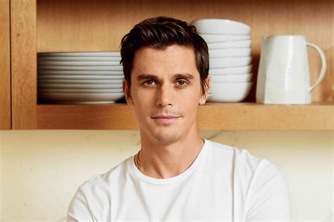 Antoni Porowski Opens Up About Anxiety Red Lobster And Hanging Out