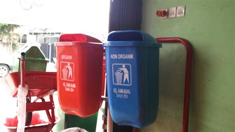 Gambar sampah organik dan anorganik tulisan sampah organik. Tulisan Sampah Non Organik : Sampahku Dijadikan Satu ...