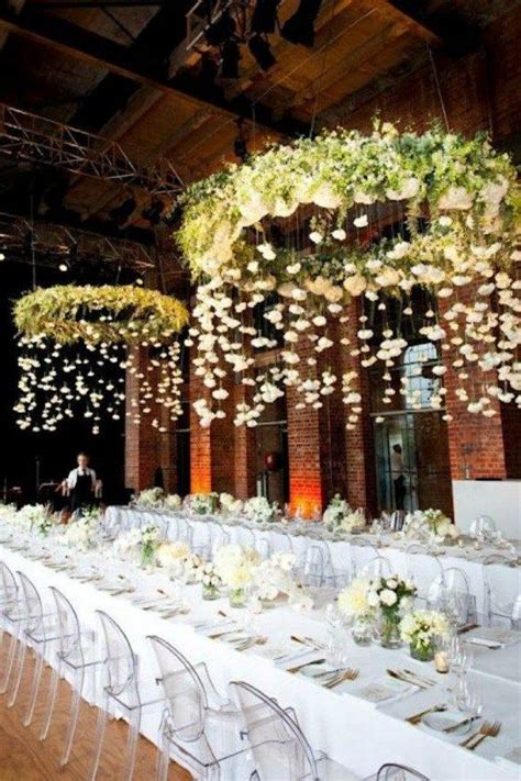 26 Must See Wedding Chandeliers You Could Totally Diy With A Hula Hoop