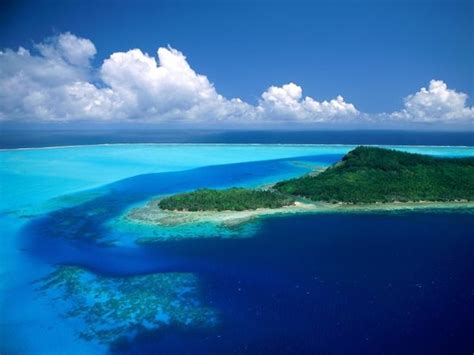 Deserted Island With Images Beautiful Islands Beautiful Nature