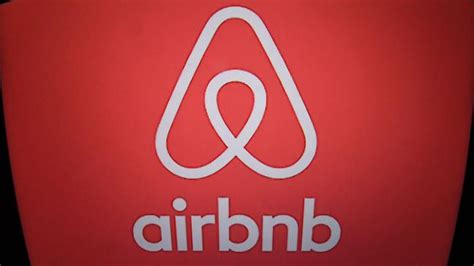 Airbnb Guest Allegedly Found Naked Next To 7yo By Girls Father