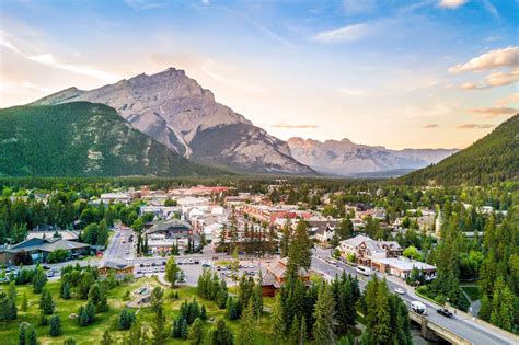 Majestic Rockies By Rail And Road Self Drive Holiday In Canada