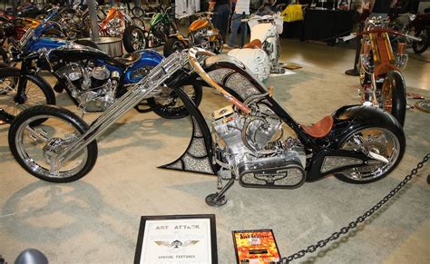 Kustom♛king 2010 Rick Fairless Bike Show