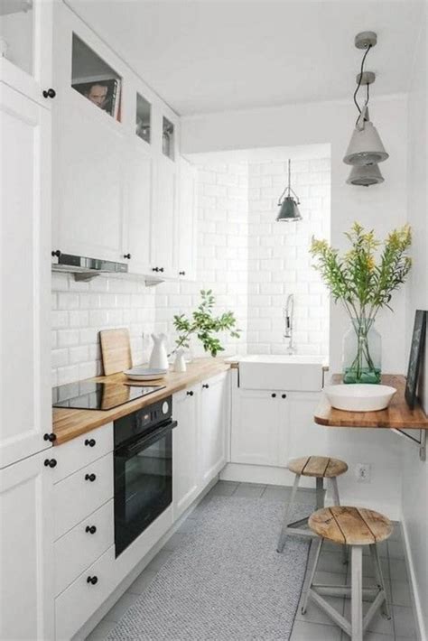 desain dapur kecil nuansa putih cocok  rumah minimalis