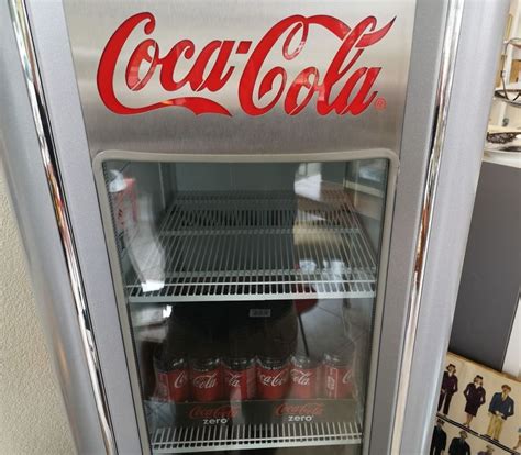Nennt sich husky cool cube und es gibt sie in 2 verschiedenen größen. Coca Cola Kühlschrank Glasfront, 282 Lt. | Acheter sur Ricardo